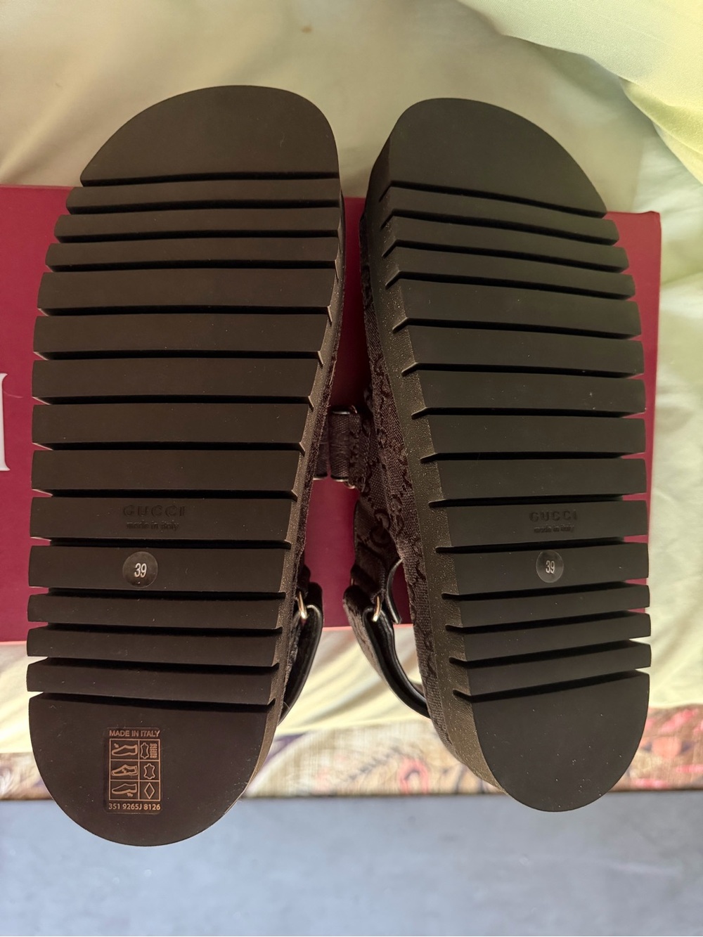 Gucci Black GG Canvas Platform Sandals with Gold Double G - Picture 7 of 9